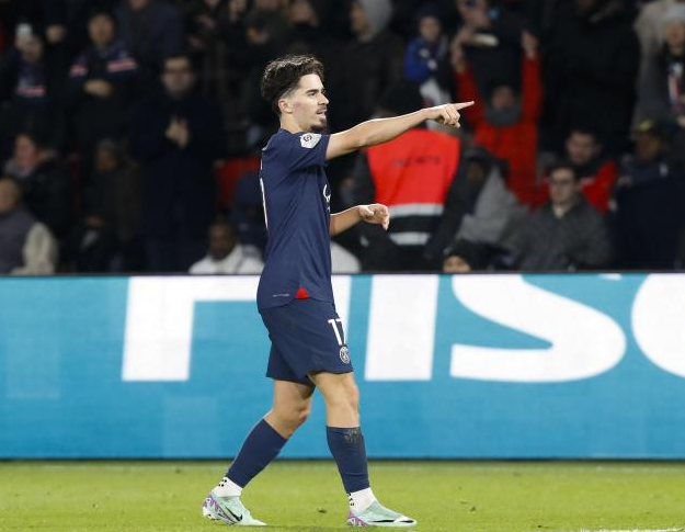 共同作用下 共同作用下