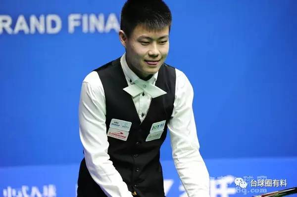 中崭露头角 中崭露头角