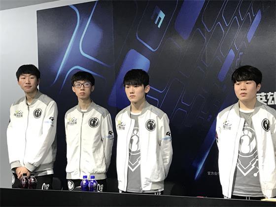 但风格迥异 但风格迥异