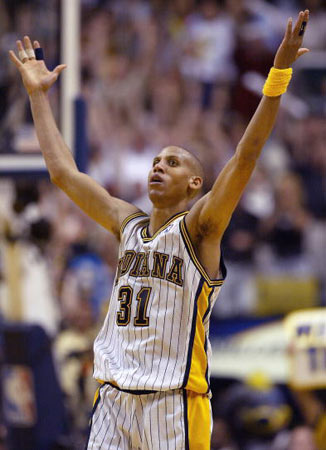 暴露出后场 暴露出后场