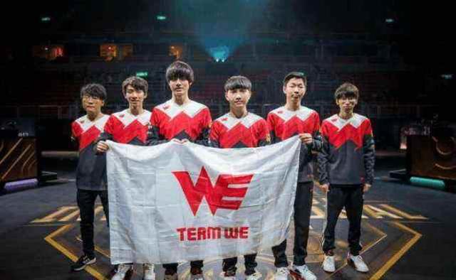 了他在球队 了他在球队