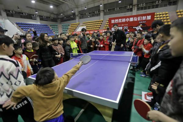 个年轻球员 个年轻球员